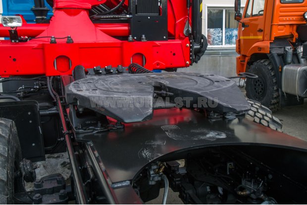 Седельно сцепное устройство