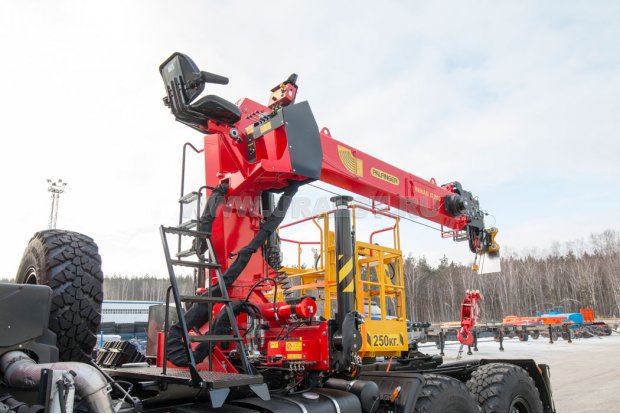 Колонна КМУ