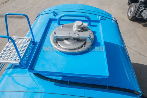 Заливная горловина