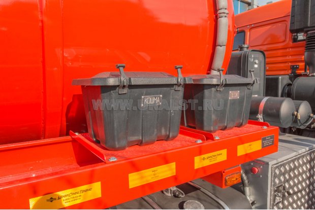 Ящики для песка и кошмы