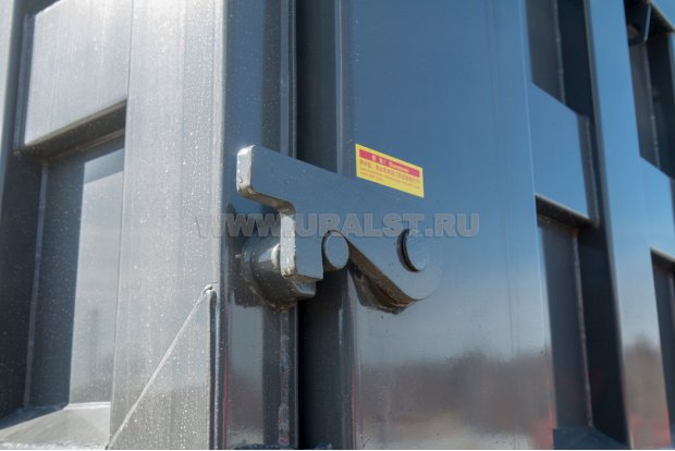 Страховочный замок запирания борта