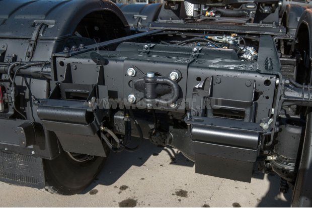 Заднее сцепное устройство