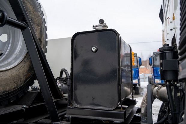 Бак гидросистемы