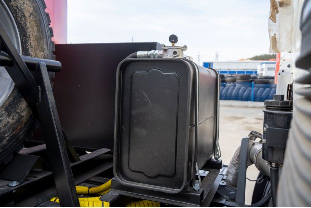 Бак гидросистемы