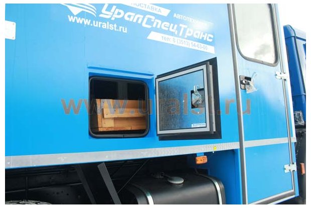 Люк насосного агрегата