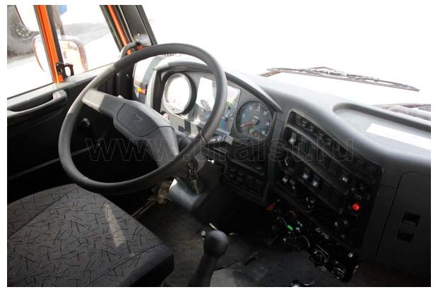 Приборная панель тягача Камаз 44108-RF