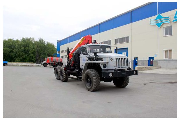 Седельный тягач с КМУ Palfinger PK-23500A