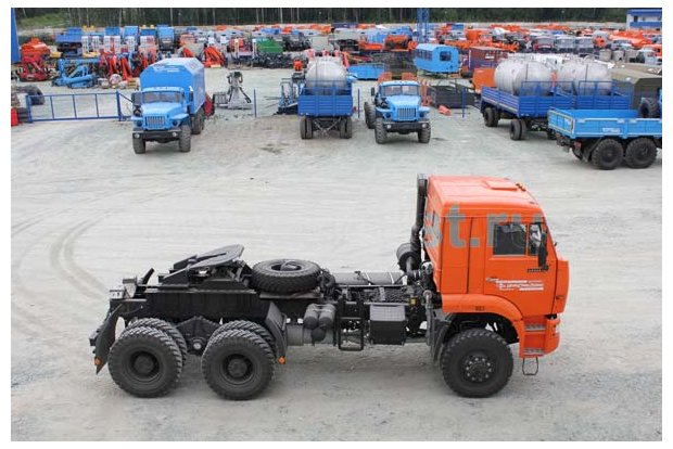 Тягач Камаз 65225