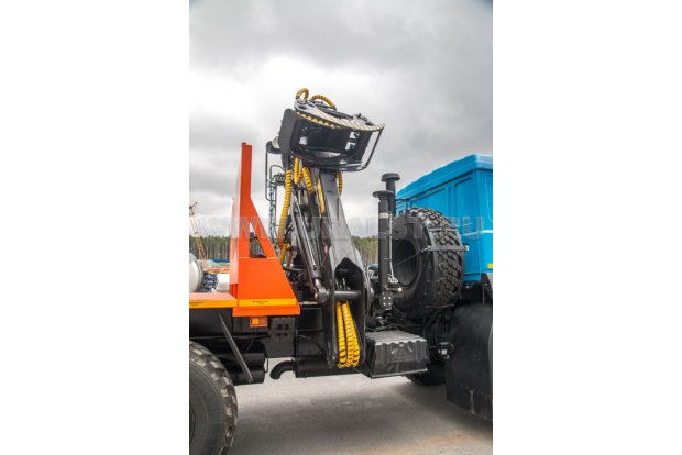 Колонна манипулятора