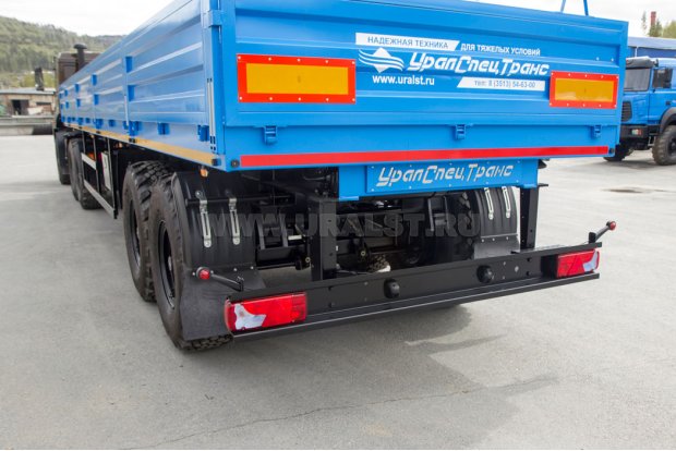 Задний противоподкатный брус