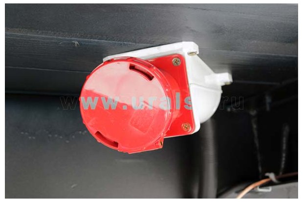 Прицеп-фургон. Внешний подвод электроэнергии (20 кВт, 380 В)