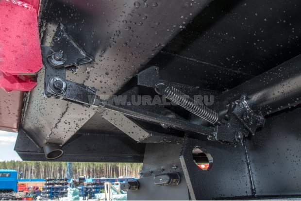 Cамосвал Урал с задним бортом