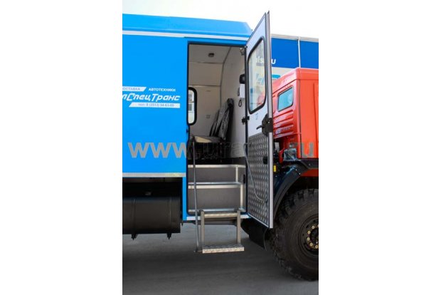 Откидная двухступенчатая лестница