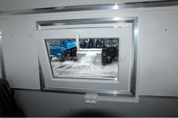 Окно-форточка ТБМ