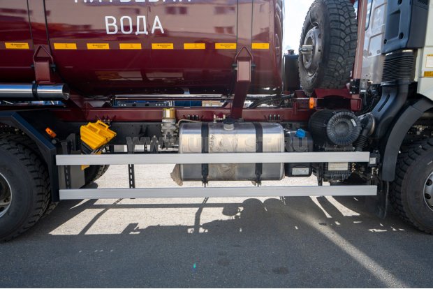 Боковая защита