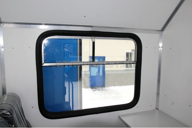 Окно пассажирского отсека