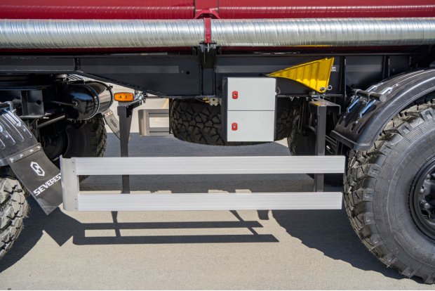 Боковая защита