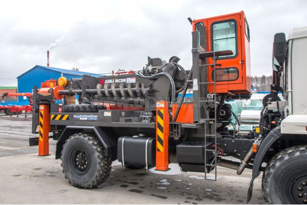 Буровая установка SOOSAN SA040C 