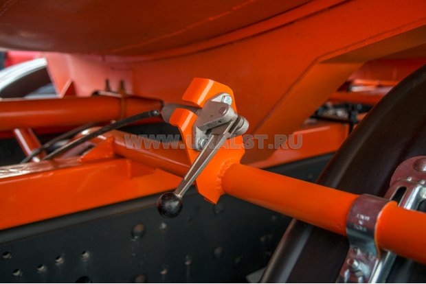 Рычаг ручного управления донным клапаном