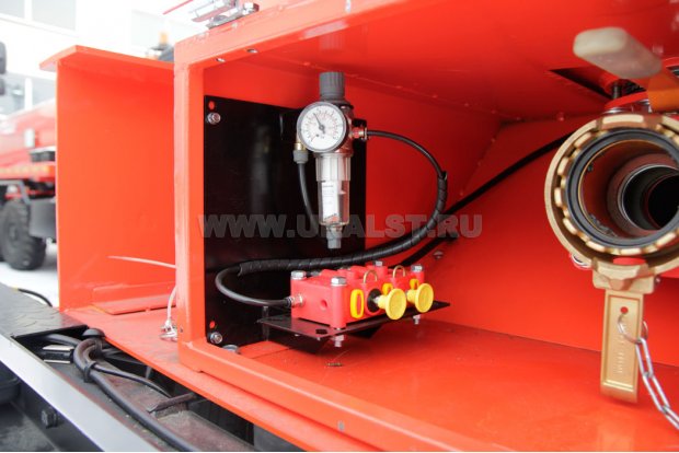 Блок пневмоуправления донными клапанами