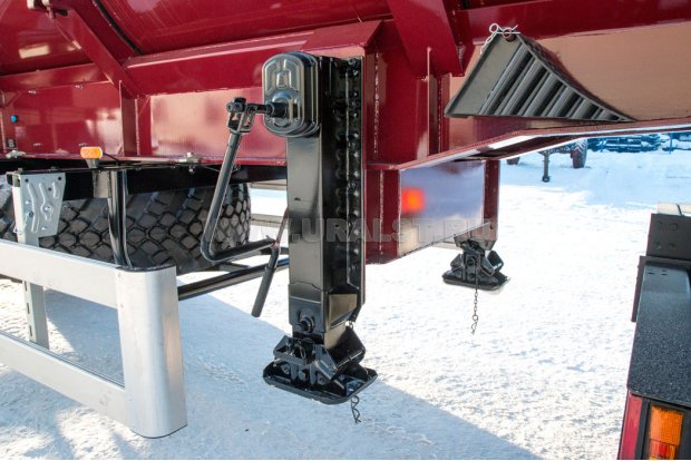 Опорное устройство полуприцепа