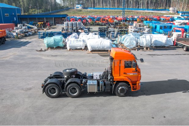 Седельный тягач Камаз