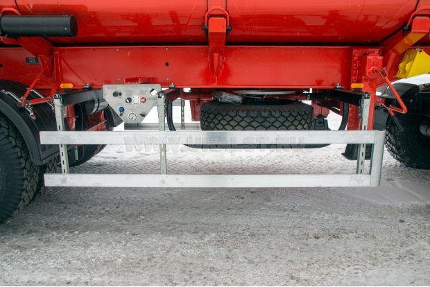 Боковая защита