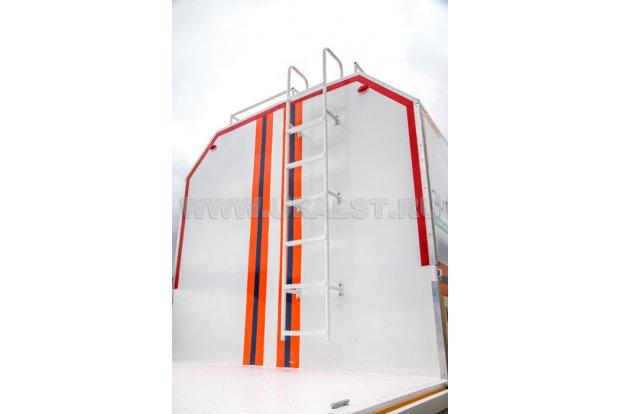 Лестница к накрышному багажнику