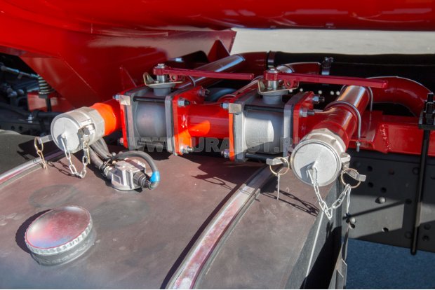 Трубопровод с быстроразъемными соединениями (БРС)