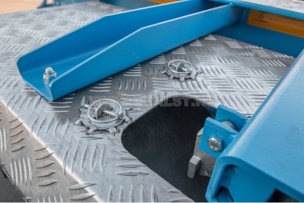 Крепление крыльев