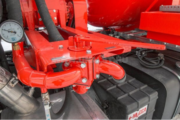 Кран управления операциями вакуумного забора /слива