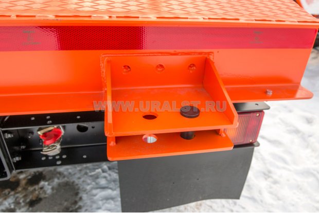 Проушина для страховочного троса