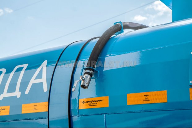 Слив из экологического короба