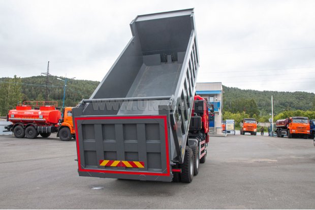 Самосвал Shacman SX3258DТ385 F3000