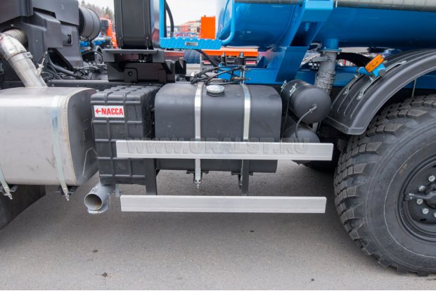 Боковая защита