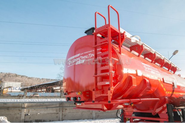 Раскладная лестница в транспортном положении