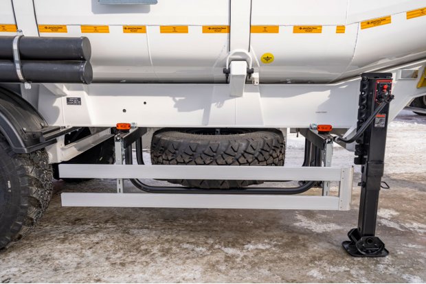 Боковая защита