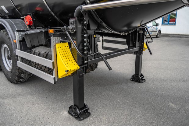 Опорное устройство