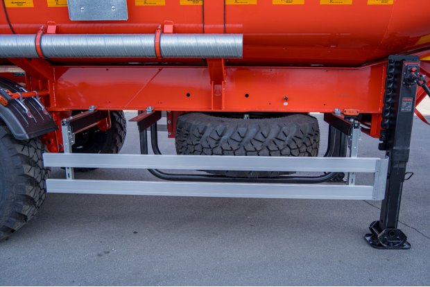 Боковая защита