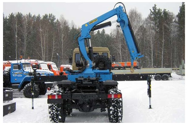 Седельный тягач Урал с ИМ-180