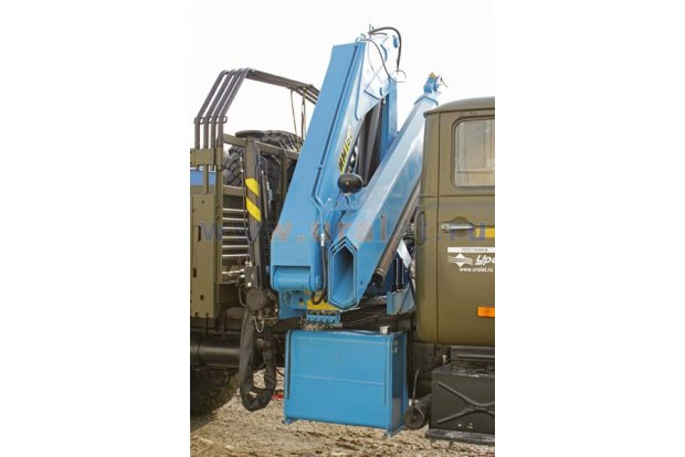 Бортовой Урал с КМУ ИМ-150