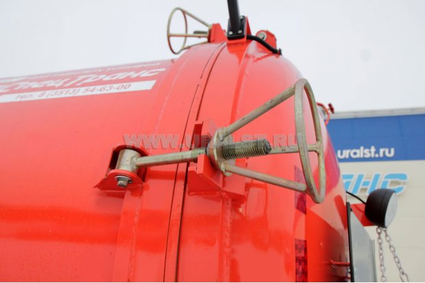 Запор днища