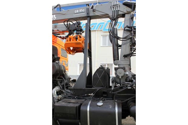 Лесовоз с ГМ