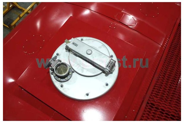 Люк цистерны для технической воды