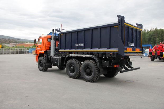Самосвальный автомобиль Камаз 65224. Самосвальная навеска 16,6 куб. м