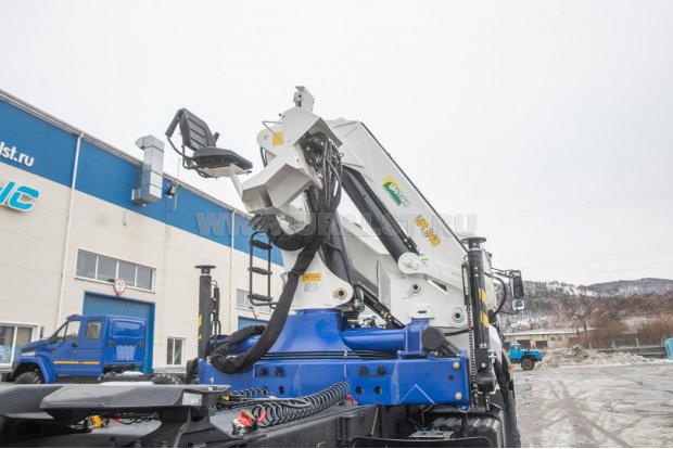 Крано-манипуляторная установка ИМ-240