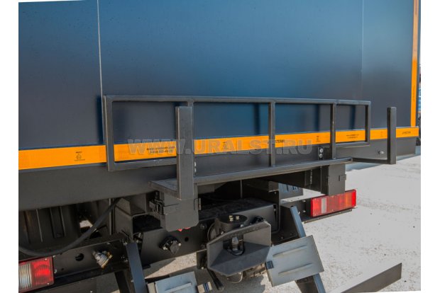 Кронштейн под запасное колесо 