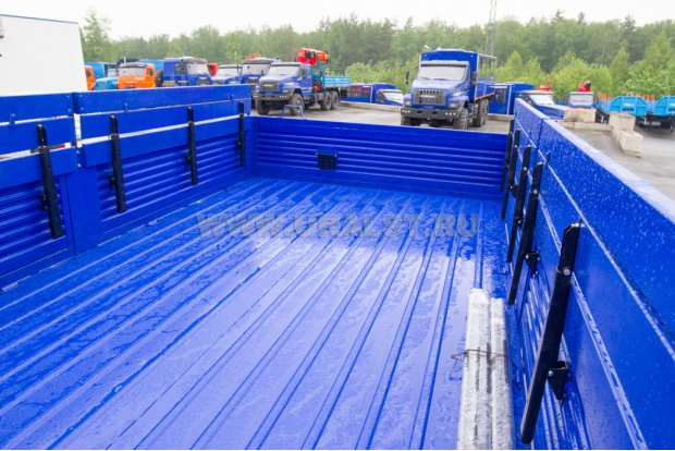 Бортовая платформа