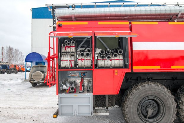 Боковой отсек для размещения пожарного оборудования