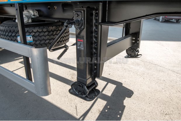 Опорное устройство